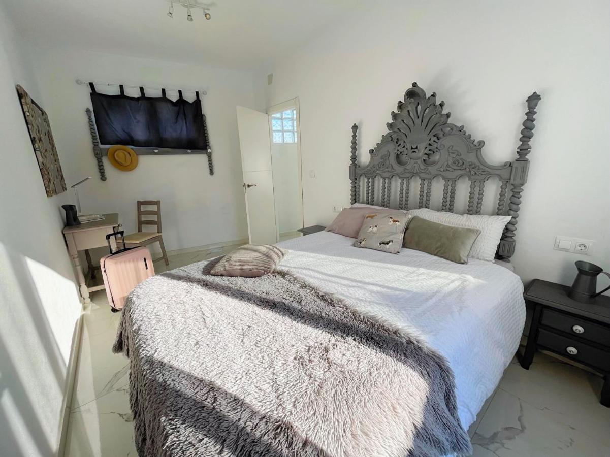 El Coso Lodge & Workation Zalamea la Real ภายนอก รูปภาพ