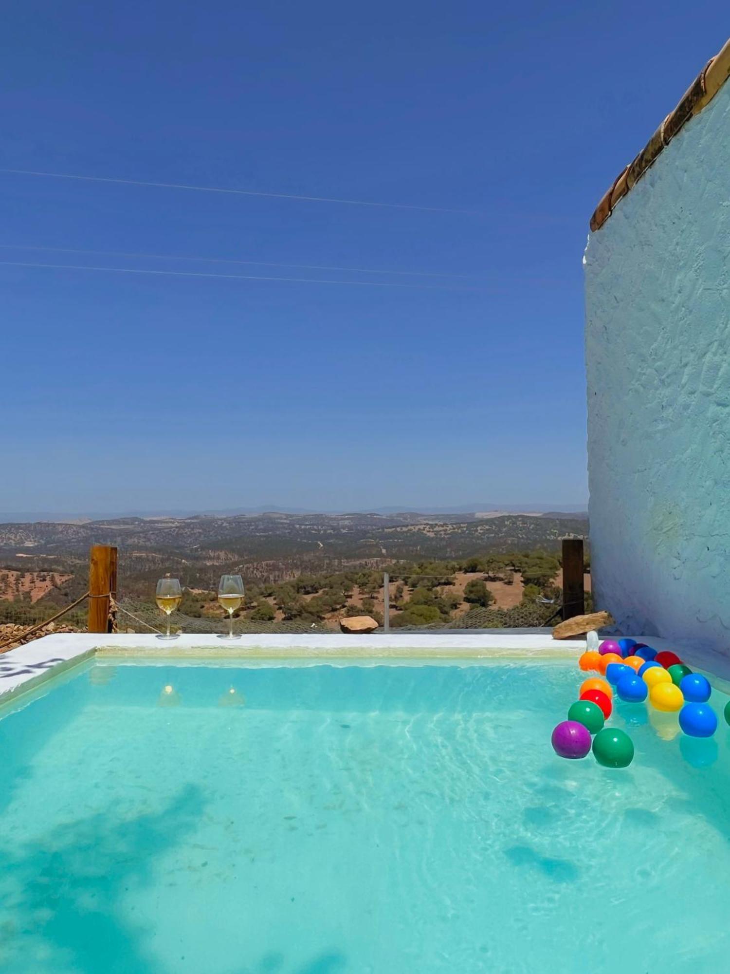 El Coso Lodge & Workation Zalamea la Real ภายนอก รูปภาพ